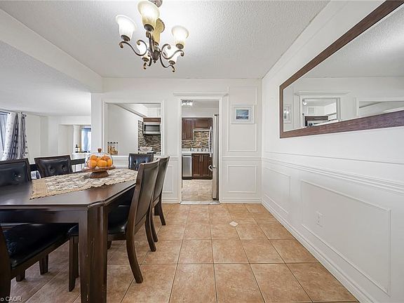 5th image of 1338 York Mills Rd #1603