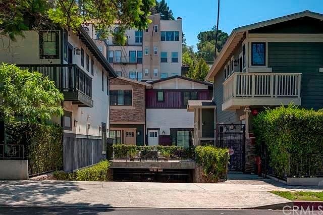 1st image of 2020 N Holly Dr #12