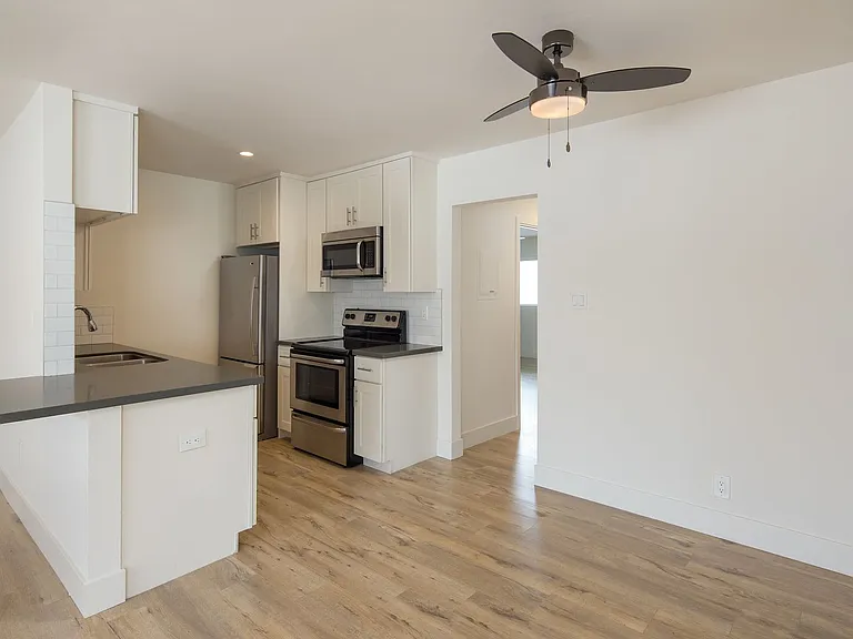 Anza 20700, LLC — Photo 2