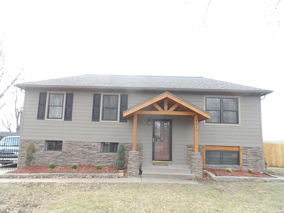 2nd image of 4613 NW Amesbury Pl