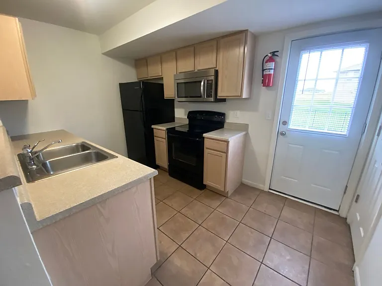 4108 Arctic Fox Dr — Photo 9