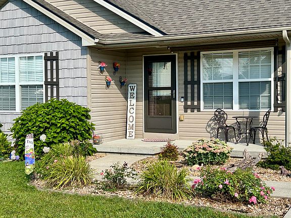 4th image of 152 Canterbury Dr