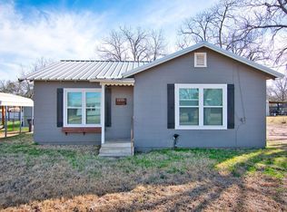1225 W Ritter St, Mason, TX 76856