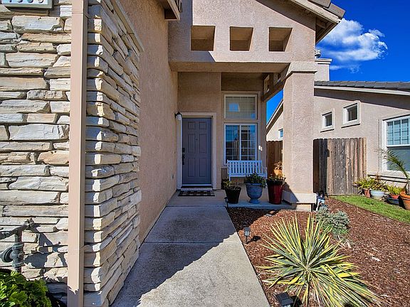 4th image of 1039 Cloverbrook Cir