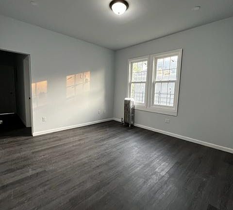 3rd image of 2063 Pitman Ave Floor 2