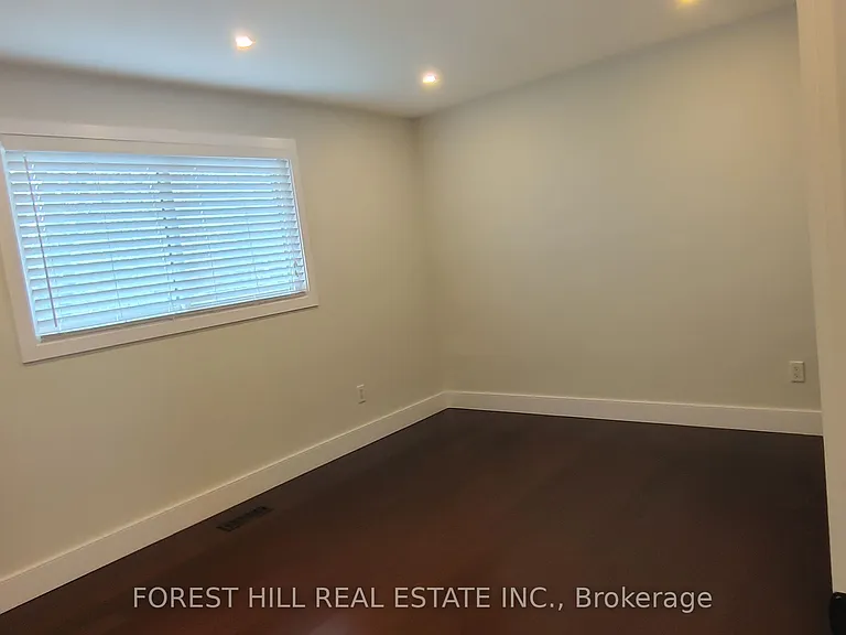 3 Shakespeare Dr — Photo 7