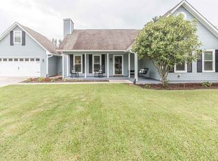 102 Salem Dr, Bonaire, GA 31005