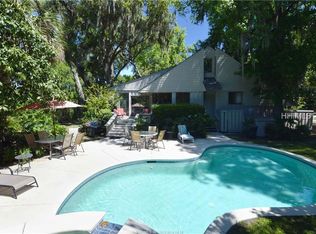 30 Willow Oak Rd W, Hilton Head Island, SC 29928