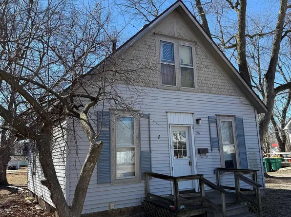 1111 E Carroll St, Macomb, IL 61455