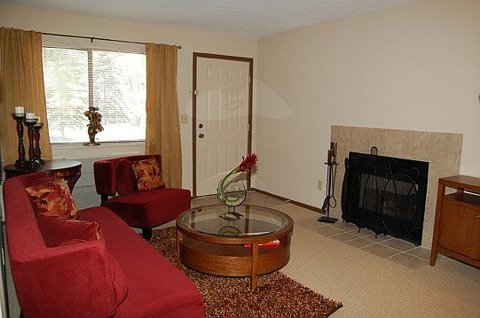 4th image of 5243 Cambria Way