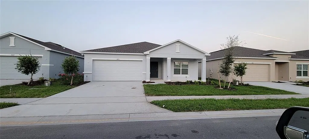 4 bed, 3.0 bath, 2091 sqft, $2,450 — Photo 1
