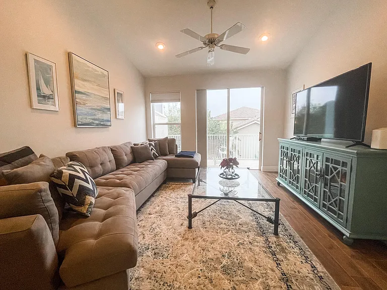 8402 Mulligan Cir — Photo 5