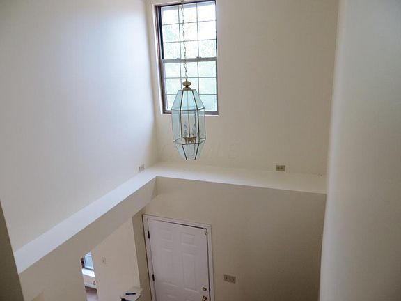 2nd image of 3185 Longridge Way