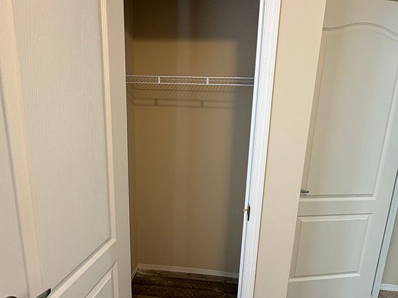 4th image of 11055 Silver View Ct