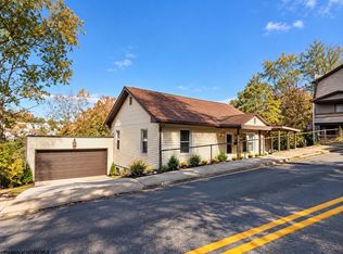 1045 College Ave, Morgantown, WV 26505