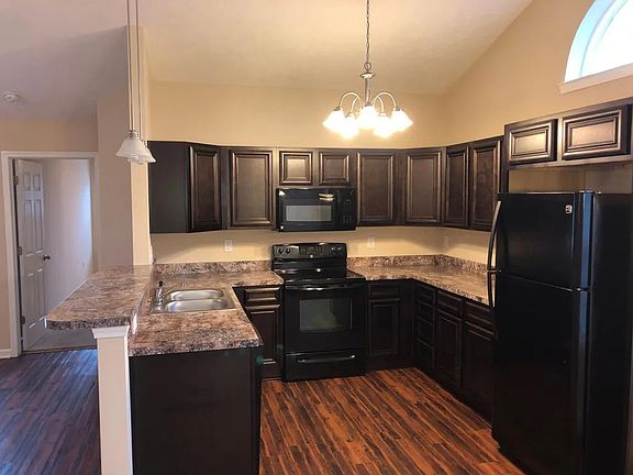 5th image of 230 Encore Cir