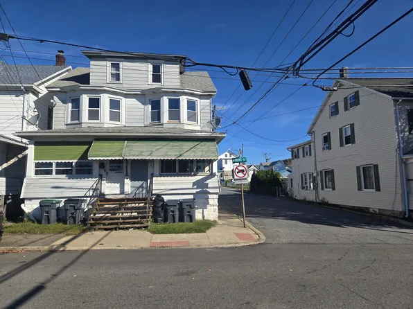 701 Front St, Freeland, PA 18224