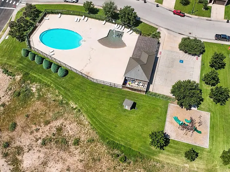 6910 Kate Reed Dr — Photo 58