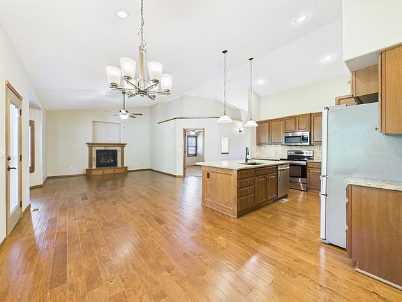 5th image of 1224 N High Park Dr