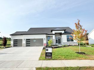 1798 Round Barn Dr, Hudsonville, MI 49426