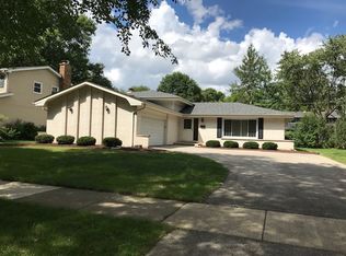 1133 Jane Ave, Naperville, IL 60540