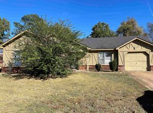 4990 Applewood Dr, Memphis, TN 38118