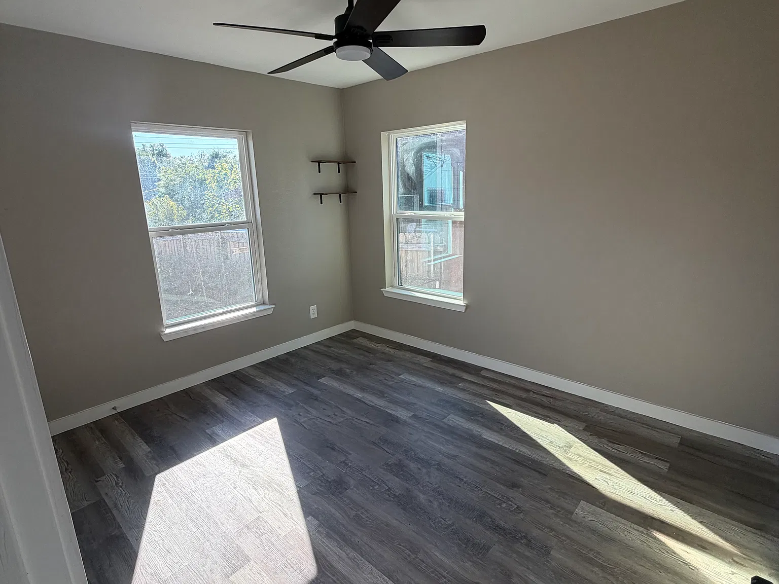 2 bed, 920 sqft, $1,500 — Photo 4