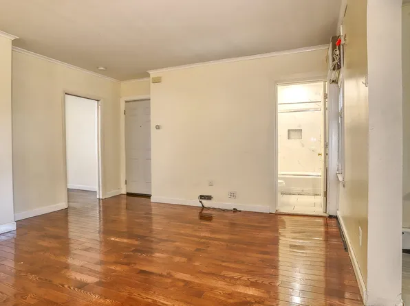 911 17th Street image 5 of 16