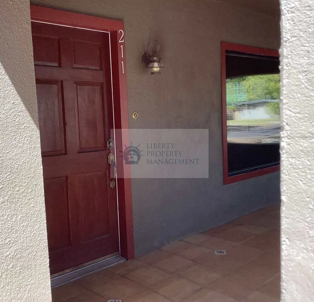 3 bed, 1597 sqft, $2,295 — Photo 3
