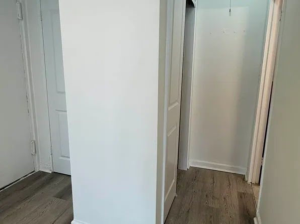 7520 Ridge Boulevard image 7 of 21