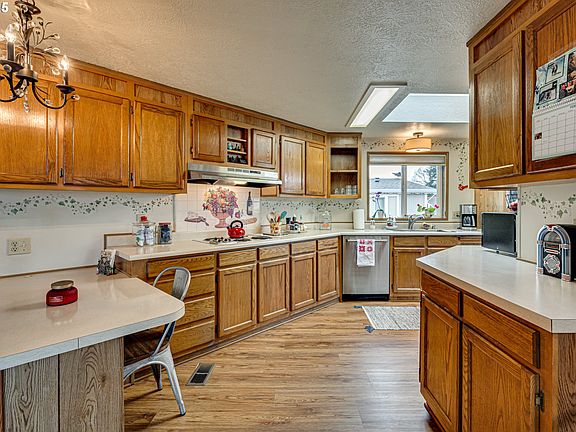 4th image of 14204 NE 10th Ave Unit 62