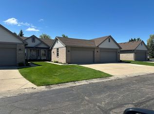 16180 Scenic Dr #11, Clinton Township, MI 48038