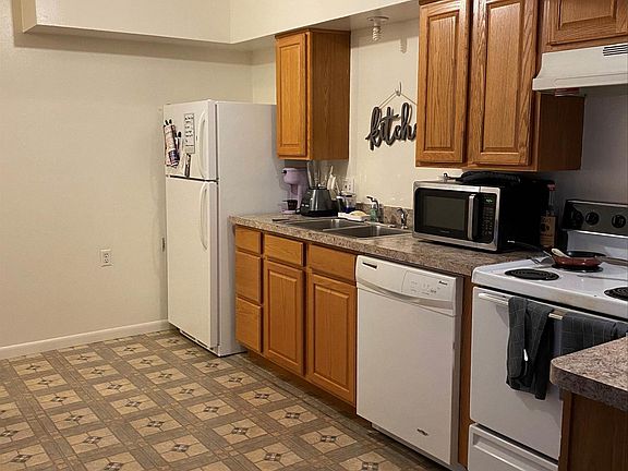 3rd image of 126 Orchard St #Z594z2469