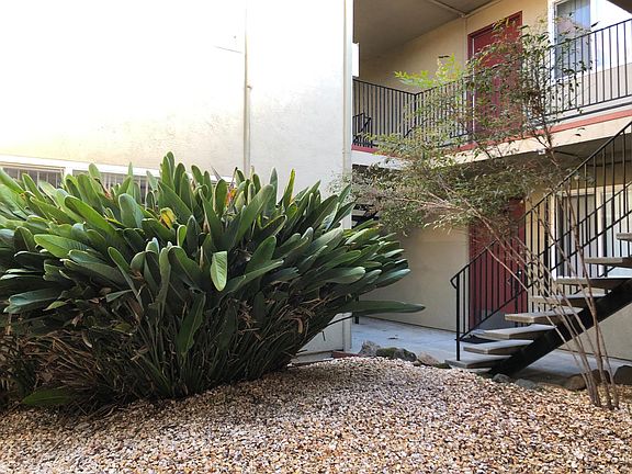 4th image of 5823 Alameda Ave APT A