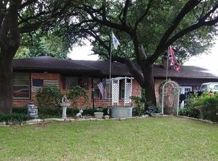 1816 W Way Ave, Garland, TX 75042