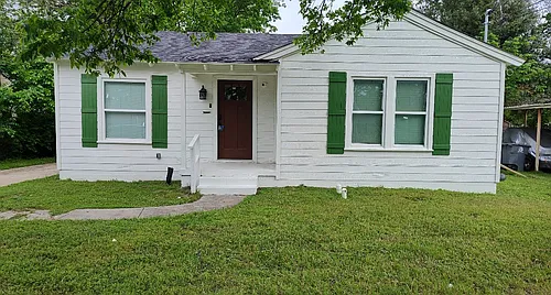 2919 Elsie Faye Heggins St Photo 1