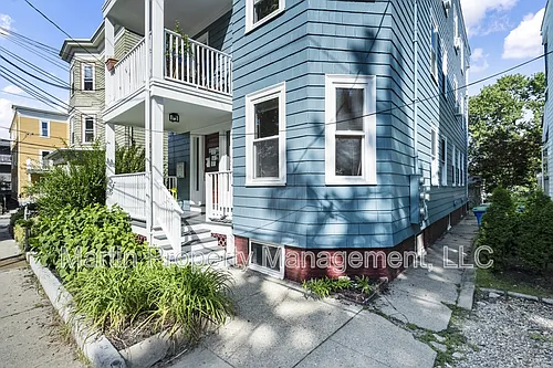 31 Harold St #A Photo 1