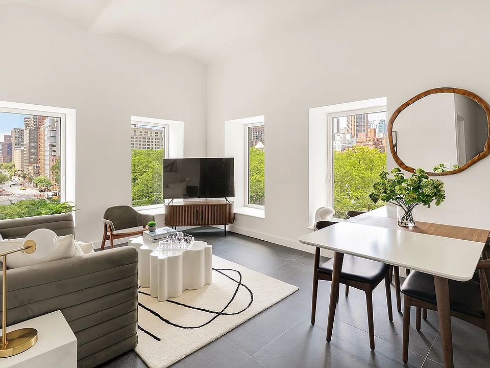 1st image of 650 1st Ave #6G