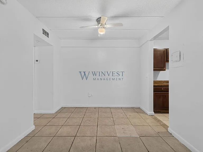 Presidential View Apartments — Photo 28