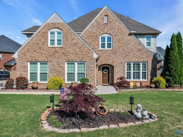 2 Winter King Dr SW, Huntsville, AL 35824