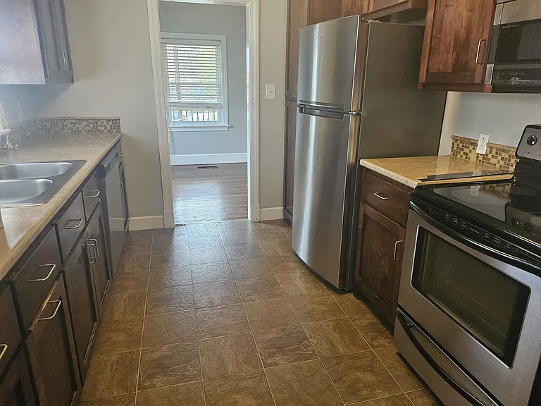 1473 11th St NW — Photo 17