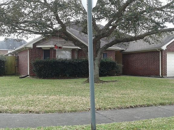 3rd image of 10850 Sycamore Dr S