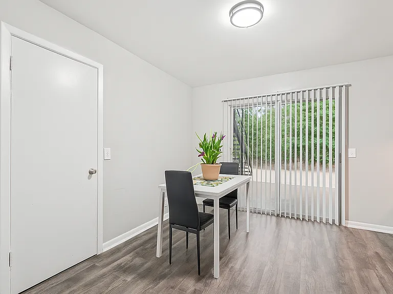 The Life at Arbor Creek Apartments — Photo 49