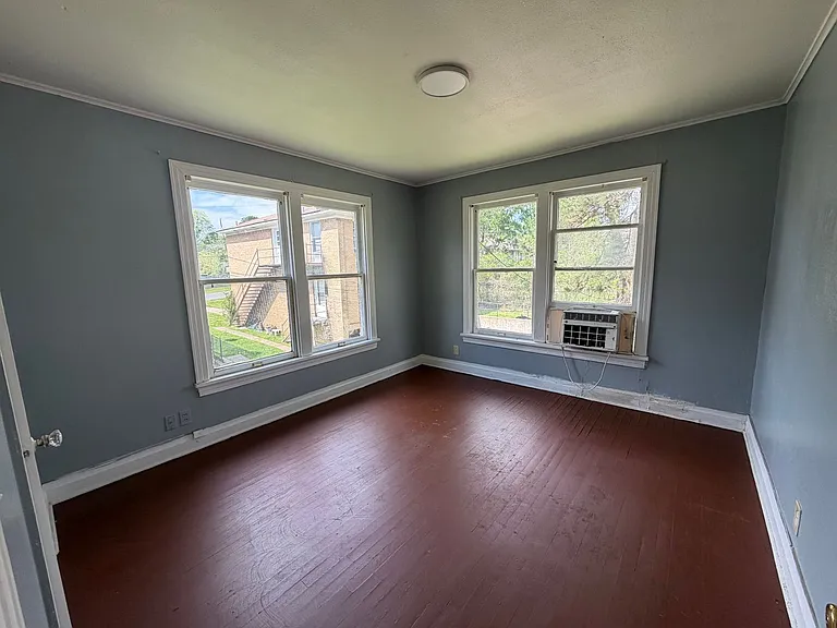 258 Wyandotte St — Photo 8