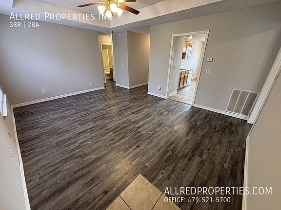 4th image of 461 Pleasant Tree Pl