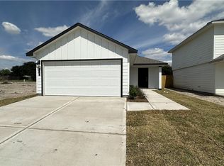 517 Meansville Dr, Odem, TX 78370