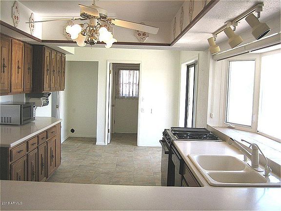 3rd image of 11006 W Waikiki Dr
