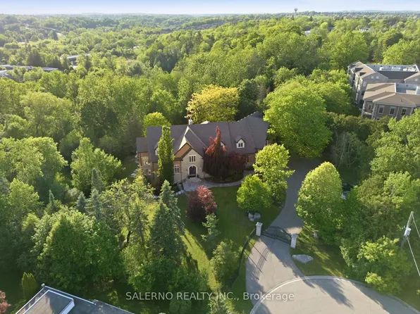32 Daleview Ct, Vaughan, ON L0J 1C0