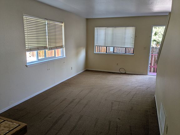 3rd image of 1225 N Sierra St #3