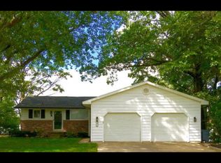 131 Sportsman Club Rd, Danville, IL 61832